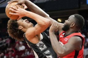 皇家社会内部会议纪要流出——今晨队长鼓劲，CBA季后赛使命明确，阵容厚度经受考验的简单介绍爱游戏赛事直播