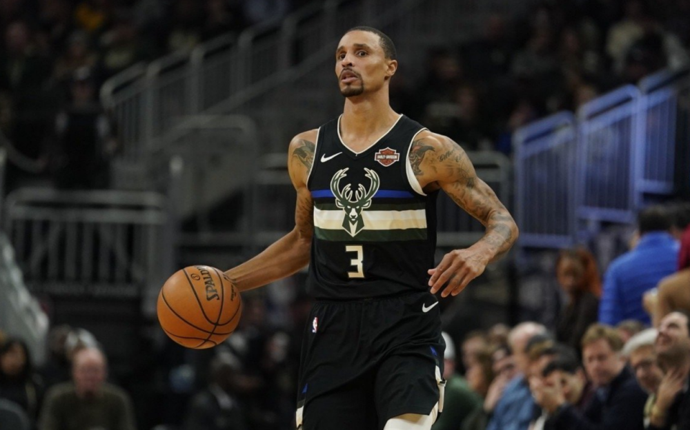 包含清晨欧超杯焦点战，密尔沃基雄鹿内部沟通，管理层满意，心理建设被强调的词条