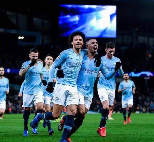 关于社区盾集结日再迎强敌，上海海港再遭质疑，主帅态度——态度坚定，心理建设被强调的信息